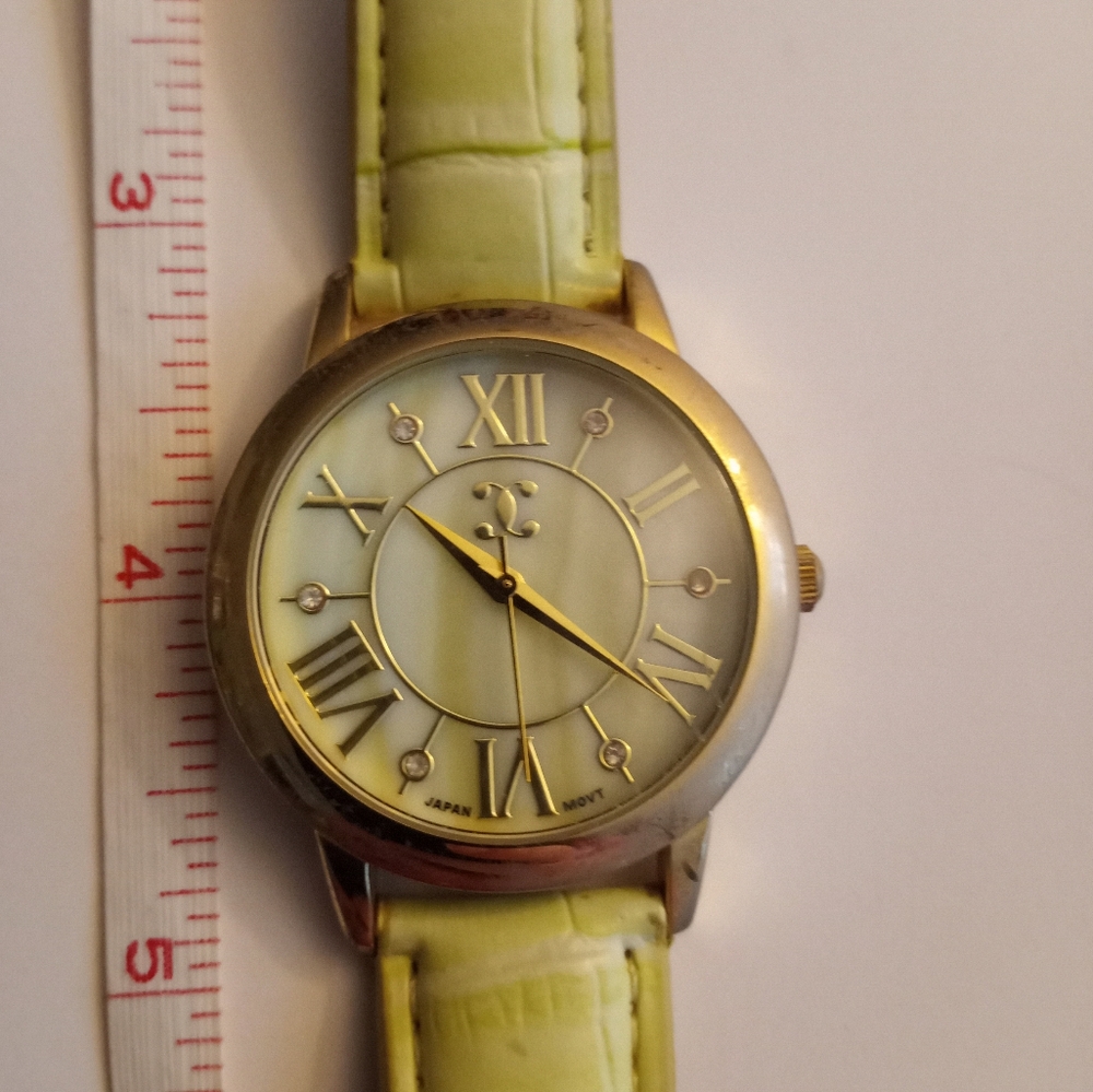 Fashion Watch Mother of Pearl Face Gold Tone Case Faux Band - Picture 7 of 7